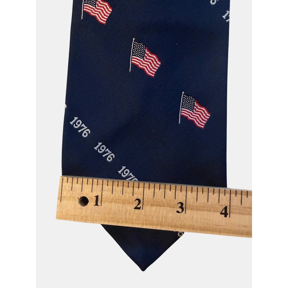 Vintage 1776 American Bicentennial Flag Tie Mens Navy Blue Patriotic USA 250 - Picture 2 of 4